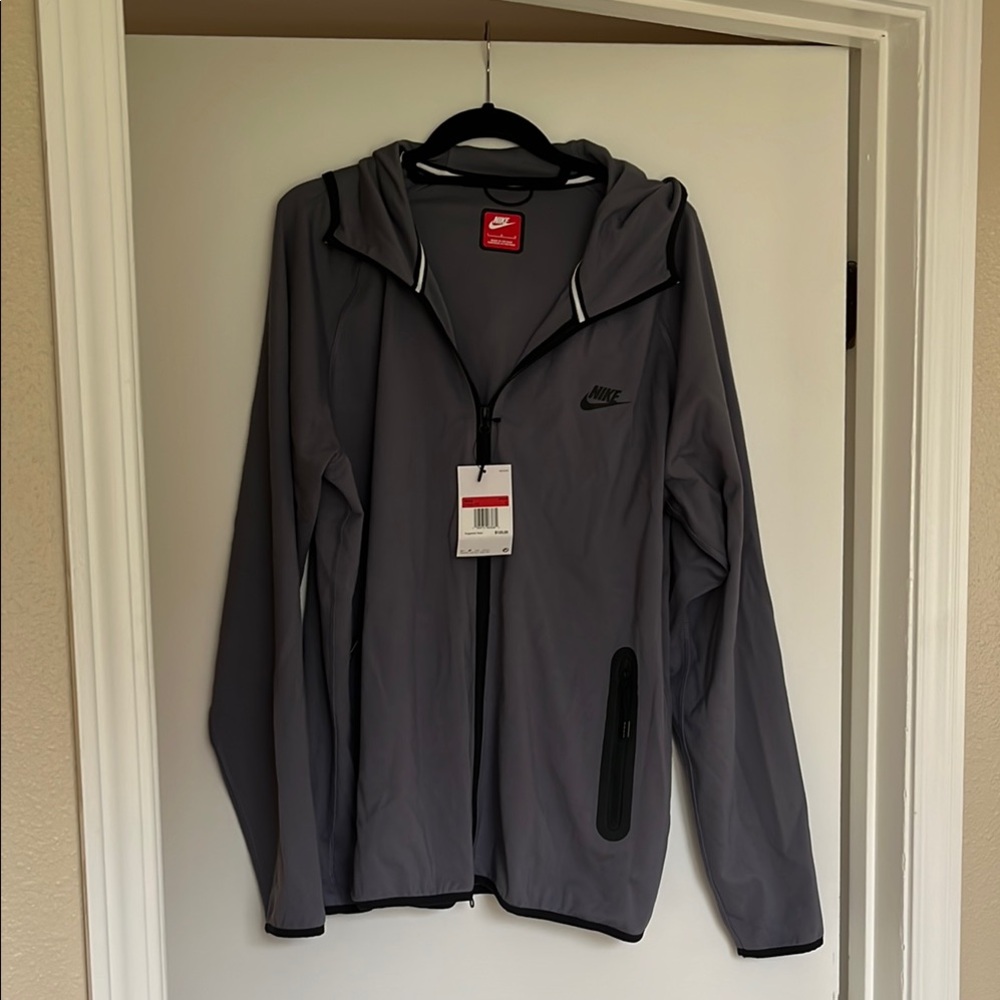 Nike Men's Gray Jacket